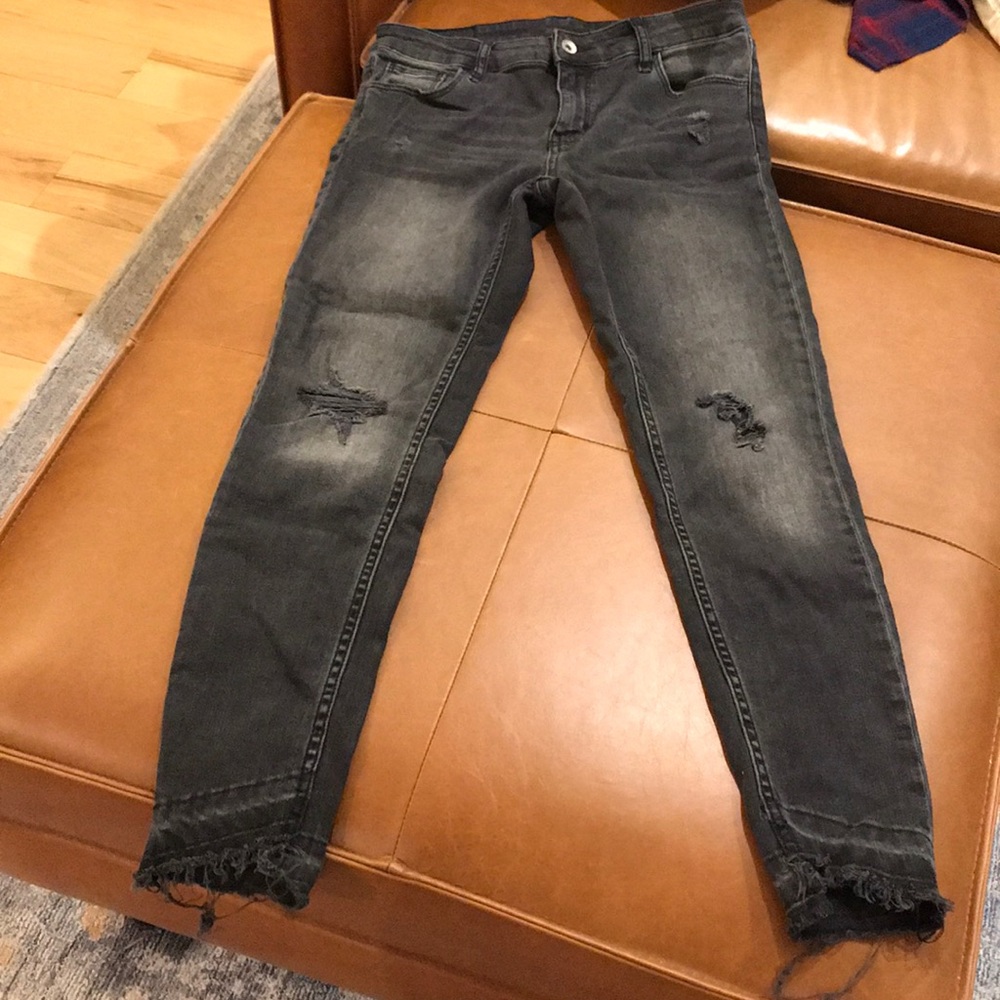 Zara Size 6 Black jeans!